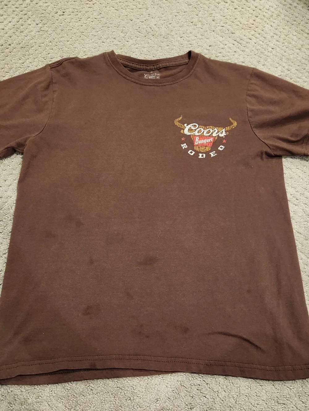 Coors Banquet Rodeo graphic t-shirt distressed yellow oval logo Sz Small